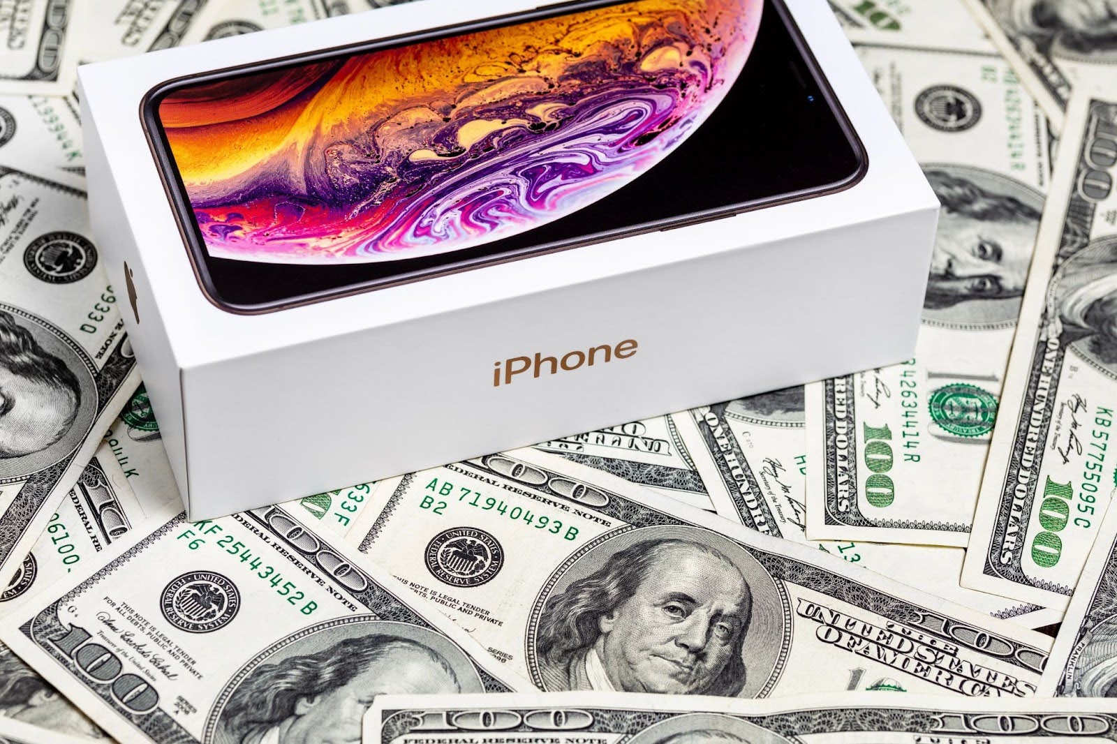 Why Selling Your Apple Devices To A Local Buyer In North Little Rock Is Safer Than Online Marketplaces