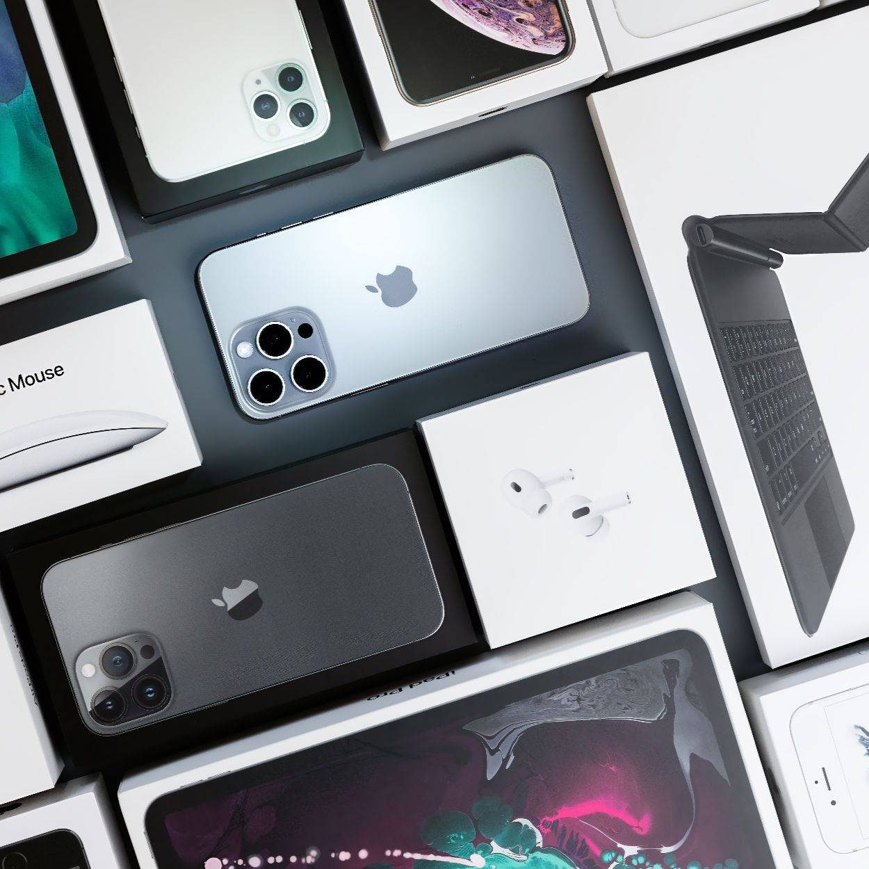 Different Generation Of Iphone Smartphone Boxes